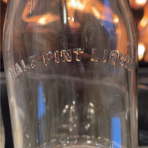 2 - Milk Glasses - Picture 4 of 5